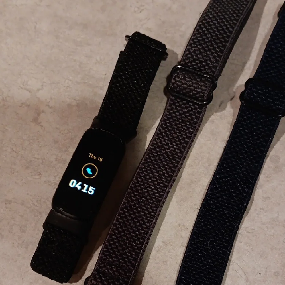 Fitbit Luxe Black Fitness Sleep Tracker with Heart Rate Monitor